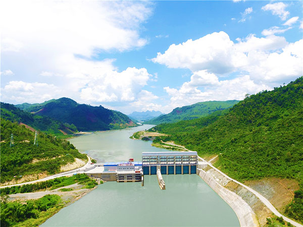 El segundo nivel del proyecto Nam Ou funciona desde el 2016. El proyecto, con una capacidad instalada de 1.272 megavatios, es financiado y construído por la Corporación Power China a un coste de 2,73 mil millones de dólares estadounidenses. (Foto: proporcionada)