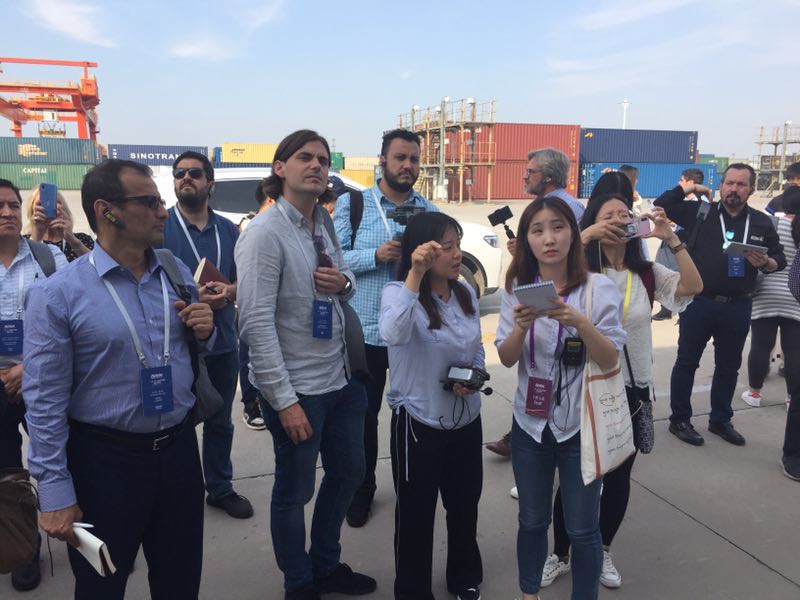 Periodistas iberoamericanos recorren en Xi'an centros tecnológicos clave de La Franja y La Ruta