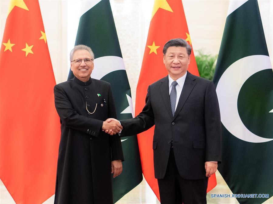 Xi Jinping conversa con presidente de Pakistán para profundizar relaciones en medio de lucha contra COVID-19