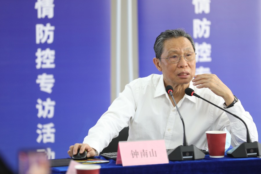 Famoso experto chino Zhong Nanshan comparte con extranjeros ideas sobre control de COVID-19