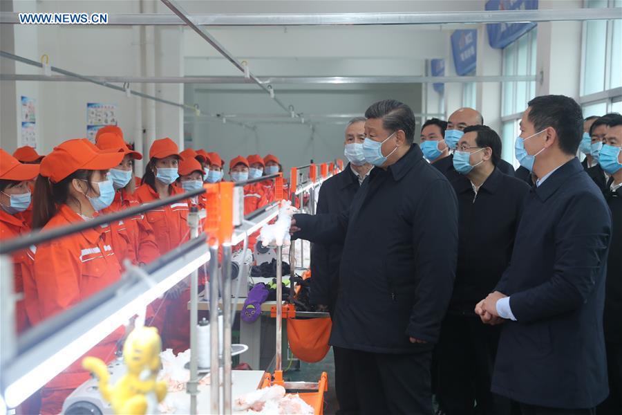 Xi inspecciona trabajo de reducción de la pobreza en provincia de Shaanxi