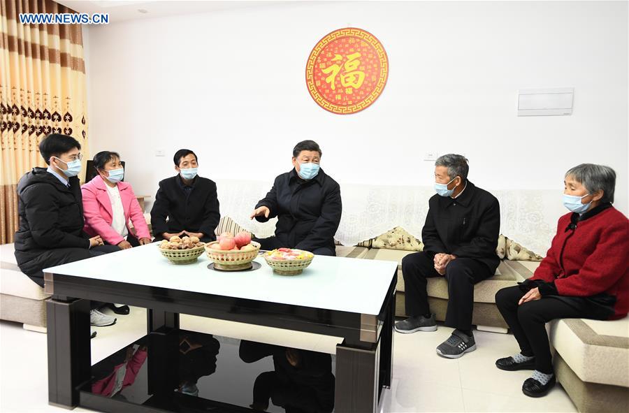 Xi inspecciona trabajo de reducción de la pobreza en provincia de Shaanxi