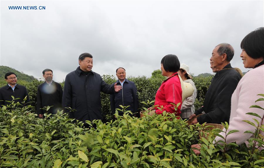 Xi inspecciona trabajo de reducción de la pobreza en provincia de Shaanxi