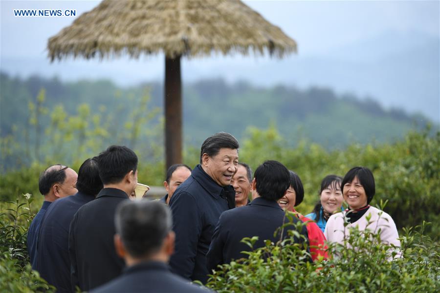 Xi inspecciona trabajo de reducción de la pobreza en provincia de Shaanxi