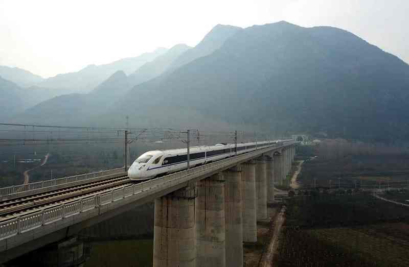 El tren chino de alta velocidad alcanzará 39.000 kilómetros de línea férrea