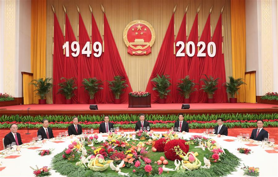 Consejo de Estado de China realiza recepción con motivo de Día Nacional