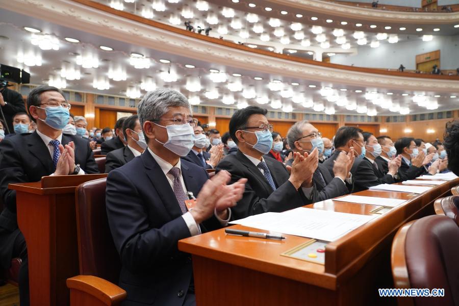 (Dos sesiones) Máximo órgano asesor político de China celebra reunión de clausura de su sesión anual