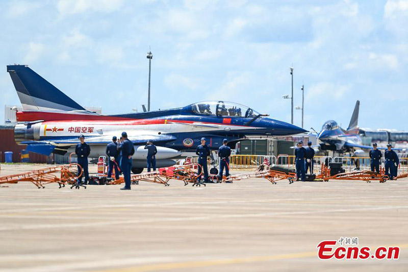 Aviones de combate del ejército participarán en el 13º Salón Aeronáutico de Zhuhai 