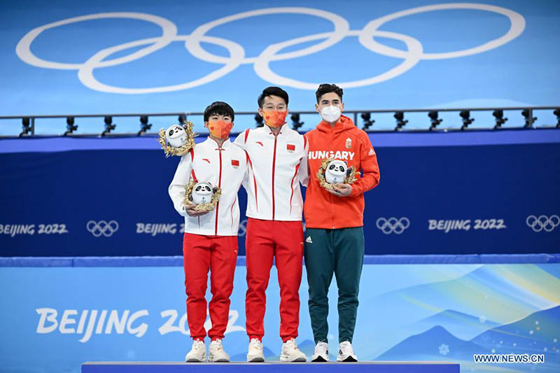 Beijing 2022: As chino Ren gana oro en 1.000 metros de patinaje de velocidad masculino en pista corta