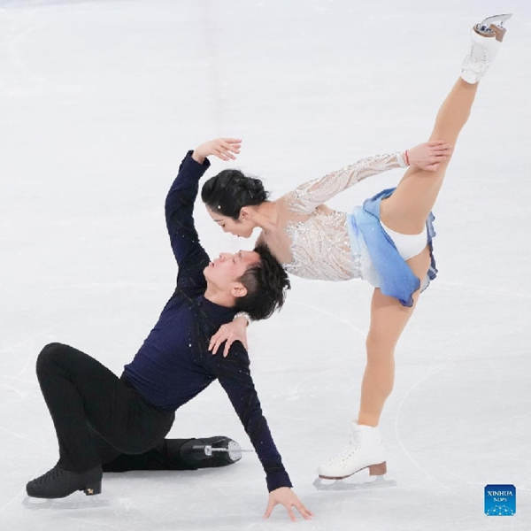 Beijing 2022: Sui y Han de China ganan título de patinaje artístico de parejas

