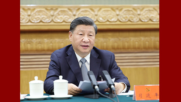 (Congreso PCCh) Presidium de XX Congreso Nacional celebra primera reunión                    El presidium del XX Congreso Nacional del Partido Comunista de China (PCCh) celebró la tarde del sábado sábado su primera reunión en el Gran Palacio del Pueblo en Beijing.