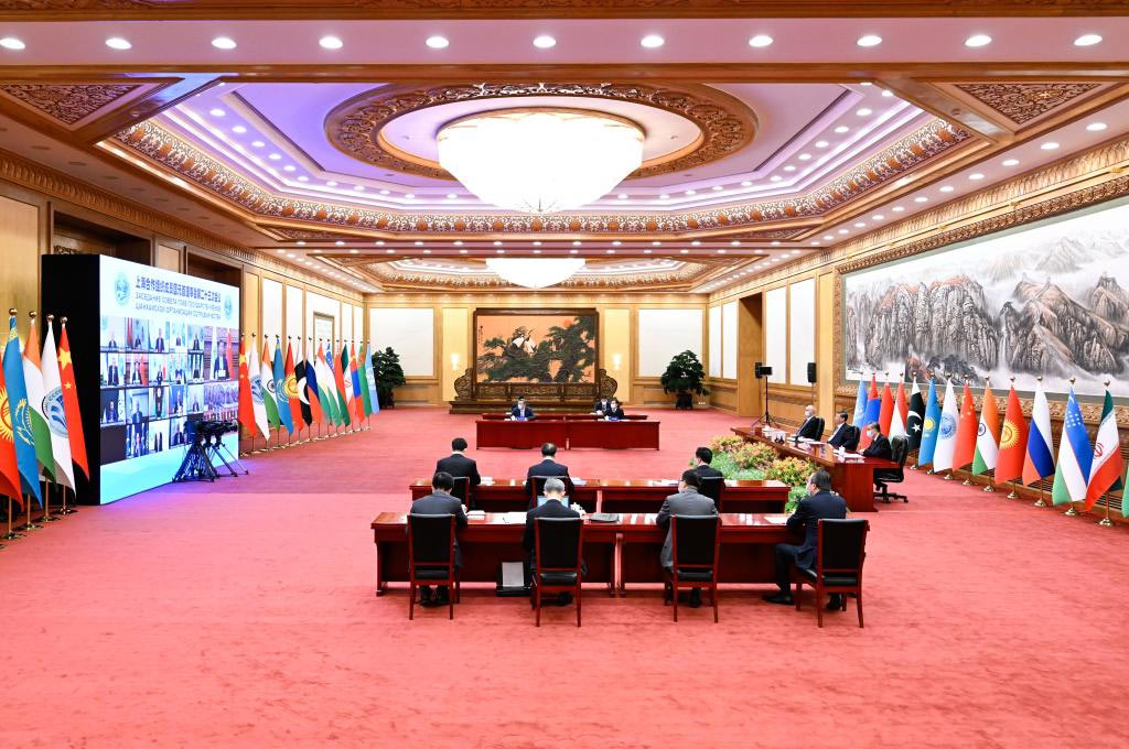 Xi asiste a cumbre de OCS, pide unidad y coordinación