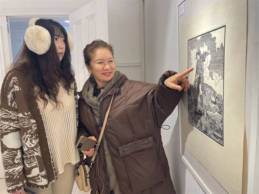 “La buena memoria” uruguaya crea y expone en Beijing