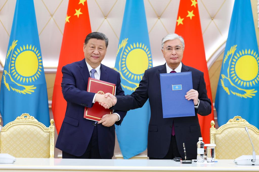 Xi expresa disposición a unirse a Tokayev para construir una comunidad de futuro compartido China-Kazajistán con mayor contenido y vitalidad