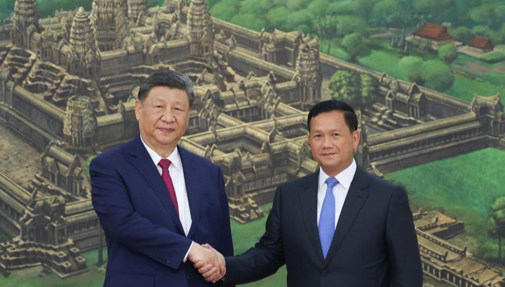 China y Camboya acuerdan construir comunidad para todo tiempo de futuro compartido en la nueva era                    El presidente de China, Xi Jinping, y el primer ministro de Camboya, Hun Manet, acordaron hoy jueves construir una comunidad para todo tiempo de futuro compartido en la nueva era y designaron 2025 como el Año de Turismo China-Camboya.