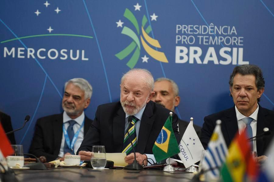 Lula da Silva afirma en mensaje de fin de año que quienes jugaron contra Brasil terminaron perdiendo