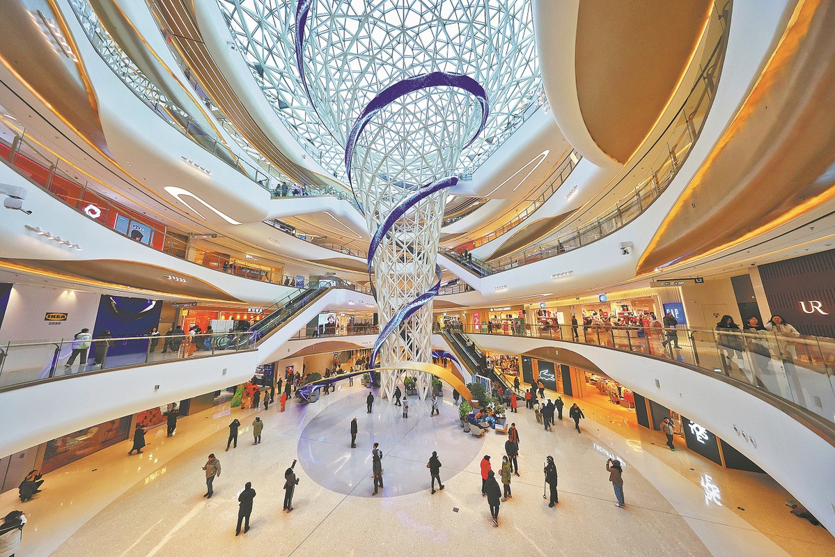 Una vista del complejo comercial y de entretenimiento Beijing Wanli, que se inaugurará oficialmente en Beijing este viernes. (Foto: Pan Zhiwang/ China Daily)