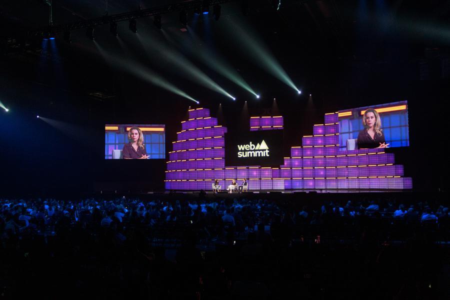 Banco digital brasileño Nubank anuncia inversiones por 9.000 millones de dólares en IA