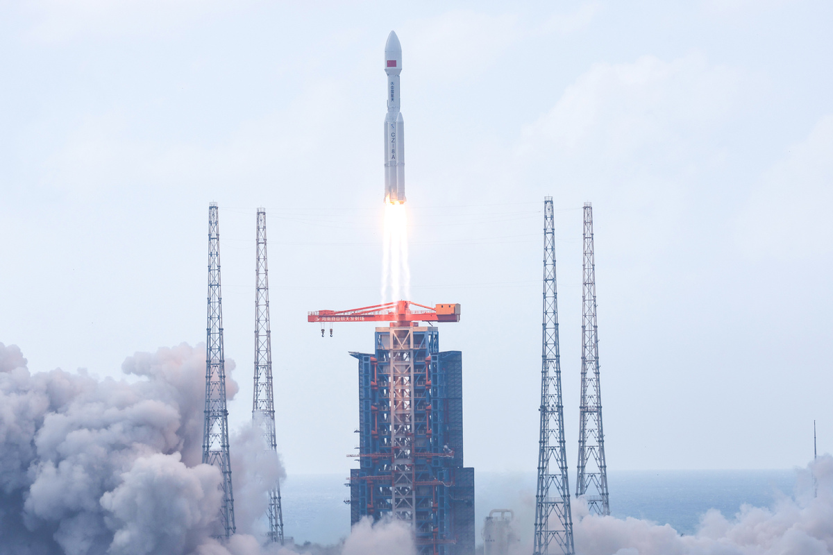La misión marca el lanzamiento número 600 de la flota Gran Marcha                    China utilizó un cohete portador Gran Marcha 8A el jueves por la mañana para colocar en órbita un grupo de satélites de internet, lo que marcó el lanzamiento número 600 de la familia de cohetes Gran Marcha.