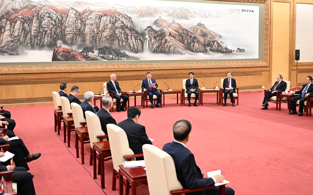 Xi asiste a reunión de Año Nuevo chino con personalidades no pertenecientes al PCCh