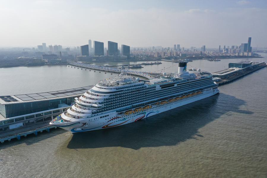 Primer crucero de fabricación china parte de Shanghai en viaje sin paradas y regreso al mismo puerto de origen