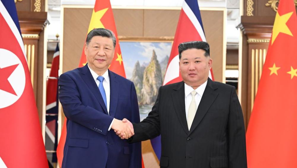 Xi pide a China y la RPDC consolidar la confianza e impulsar la cooperación prácticaXi Jinping, secretario general del Comité Central del Partido Comunista de China y presidente chino, dijo hoy lunes que China y la República Popular Democrática de Corea (RPDC) deben consolidar el fundamento de la confianza mutua política y elevar el nivel de la cooperación práctica.